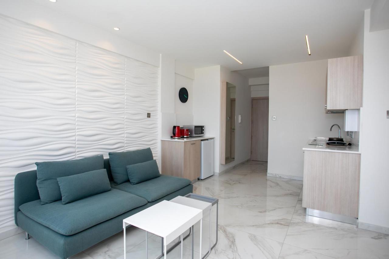 Les Palmiers Sunorama Beach Apartments Larnaca Exterior photo